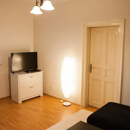 Luxury Old Town Style Studio דירה *