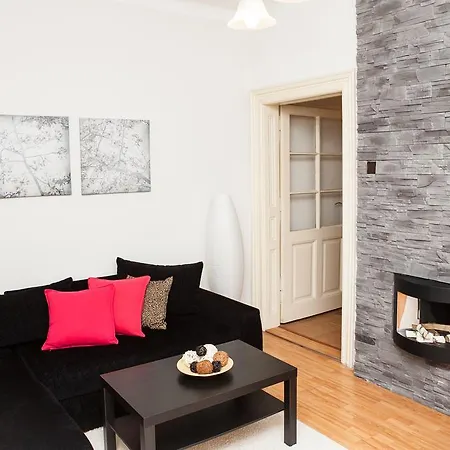 Luxury Old Town Style Studio
